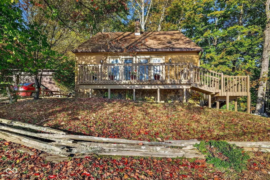7759 N Lakeview Drive Unionville IN 47468