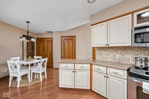 947 Tamarack Circle North Drive Indianapolis IN 46260