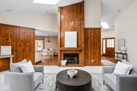 947 Tamarack Circle North Drive Indianapolis IN 46260