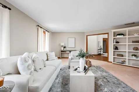 947 Tamarack Circle North Drive Indianapolis IN 46260