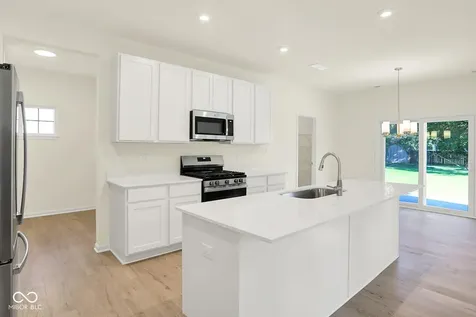 7072 Jackson Drive Cumberland IN 46229
