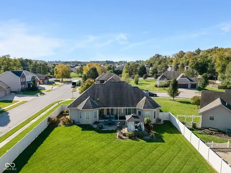 2812 Sunflower Court Columbus IN 47201