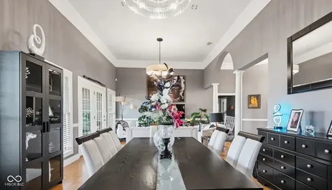 2812 Sunflower Court Columbus IN 47201
