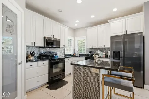 2812 Sunflower Court Columbus IN 47201
