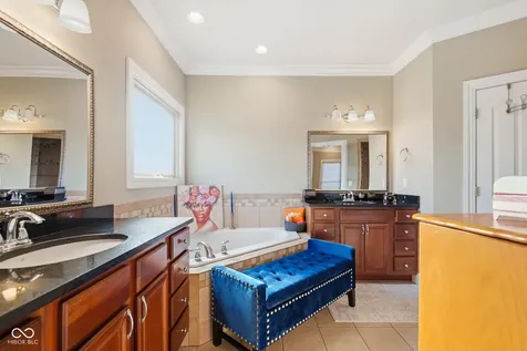 2812 Sunflower Court Columbus IN 47201