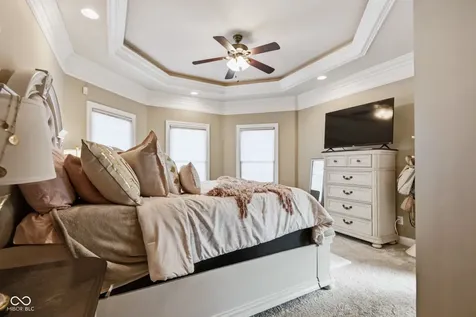 2812 Sunflower Court Columbus IN 47201