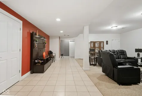 2812 Sunflower Court Columbus IN 47201
