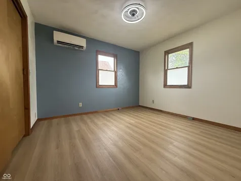6095 W 1900 N Elwood IN 46036