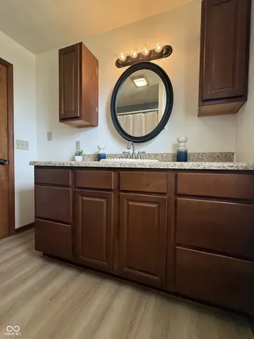 6095 W 1900 N Elwood IN 46036