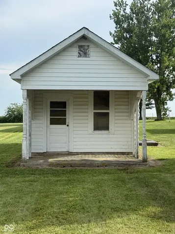 6095 W 1900 N Elwood IN 46036