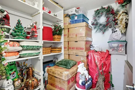 11648 Flynn Place Noblesville IN 46060