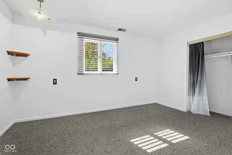 4404 Devon Lake Road Indianapolis IN 46226