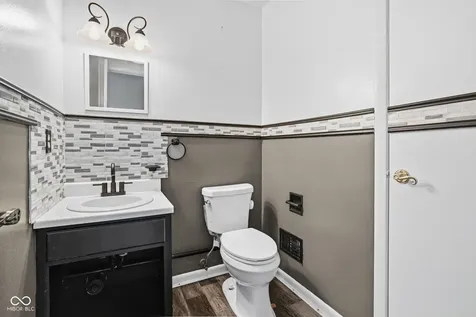 4404 Devon Lake Road Indianapolis IN 46226