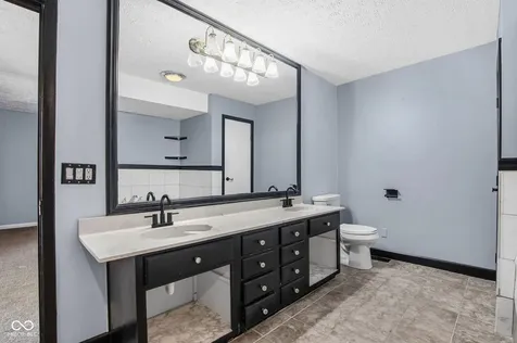 4404 Devon Lake Road Indianapolis IN 46226