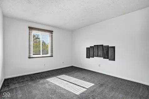 4404 Devon Lake Road Indianapolis IN 46226