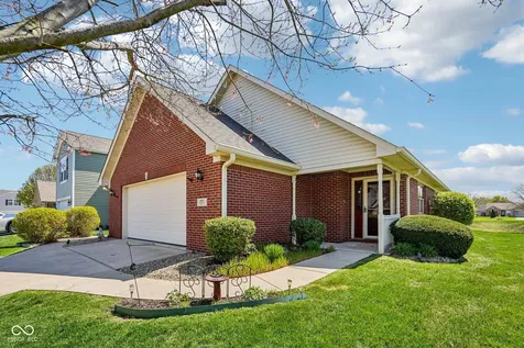 933 Amesbury Court Indianapolis IN 46217