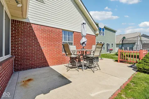 933 Amesbury Court Indianapolis IN 46217