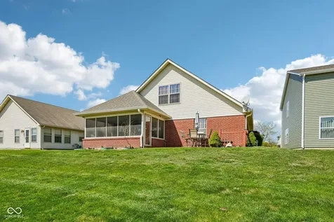 933 Amesbury Court Indianapolis IN 46217