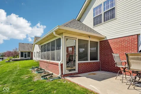 933 Amesbury Court Indianapolis IN 46217