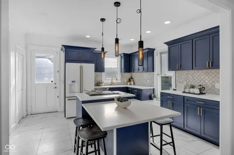 115 Charlotte Place Indianapolis IN 46202