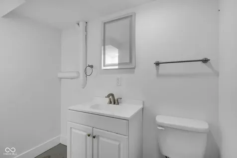 115 Charlotte Place Indianapolis IN 46202