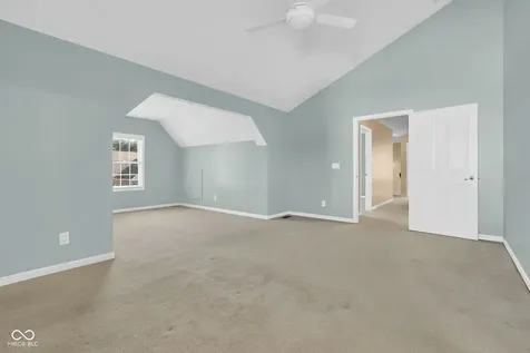1394 Longleaf Street Avon IN 46123