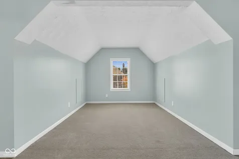 1394 Longleaf Street Avon IN 46123