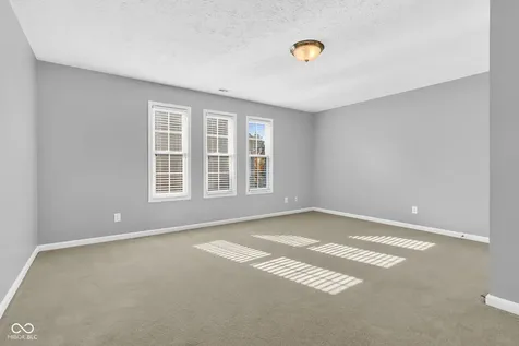 1394 Longleaf Street Avon IN 46123