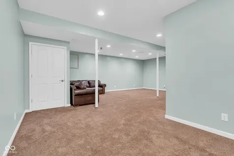 1394 Longleaf Street Avon IN 46123
