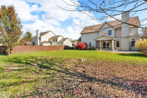 1394 Longleaf Street Avon IN 46123