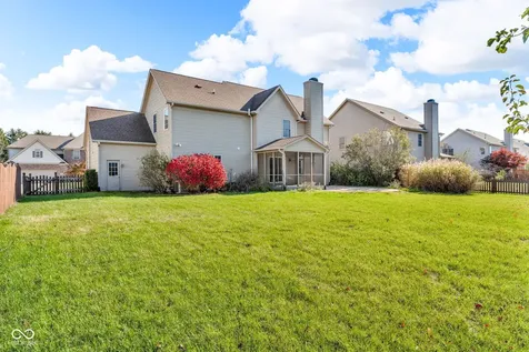 1394 Longleaf Street Avon IN 46123