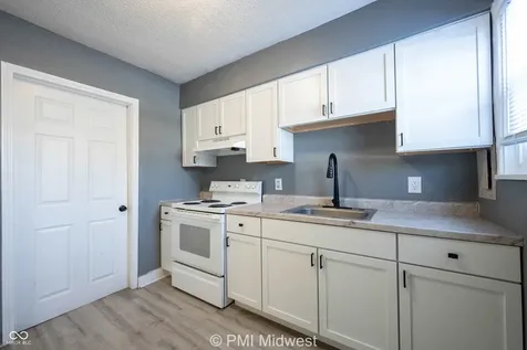 6054 E 16th Street Indianapolis IN 46219