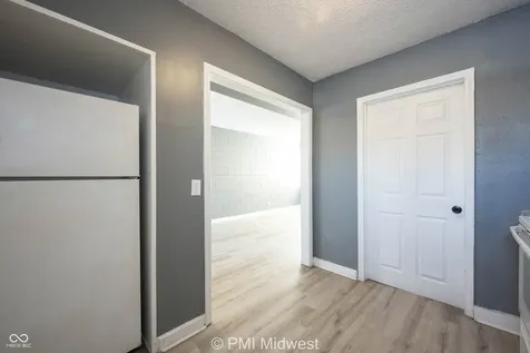 6054 E 16th Street Indianapolis IN 46219