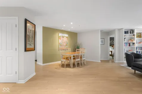 1141 Pintail Court Columbus IN 47201