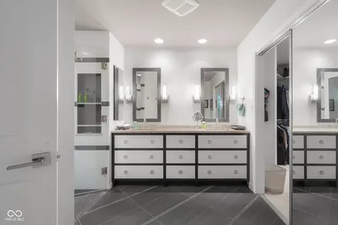 1141 Pintail Court Columbus IN 47201