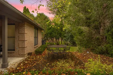 1141 Pintail Court Columbus IN 47201