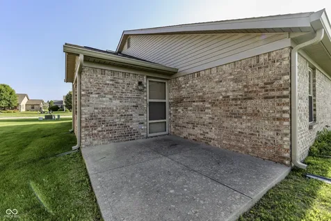 2913 S Wind Chime Circle Greenwood IN 46143