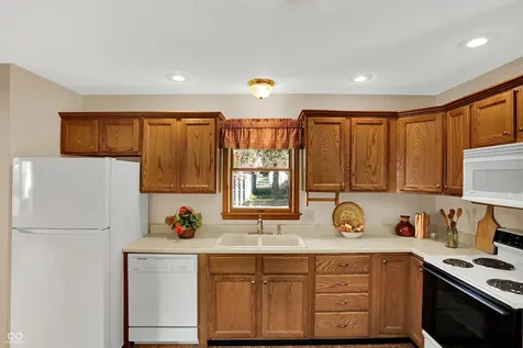 1001 Esplanade Court Lebanon IN 46052