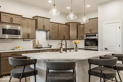 15516 Heatherbank Drive Westfield IN 46074