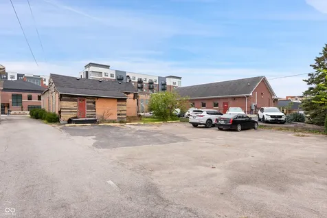 6328 N College Avenue Indianapolis IN 46220