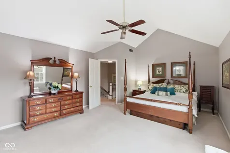 12629 Old Stone Drive Indianapolis IN 46236
