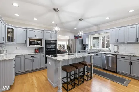 12629 Old Stone Drive Indianapolis IN 46236