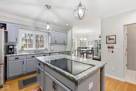 12629 Old Stone Drive Indianapolis IN 46236