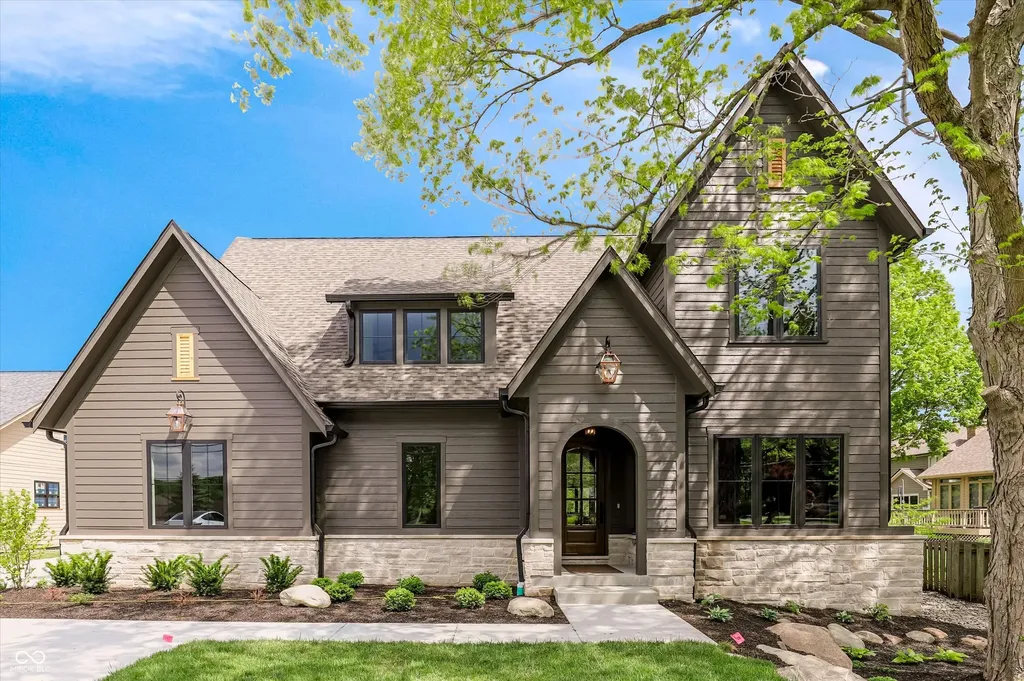 10415 Westfield Boulevard Carmel IN 46280