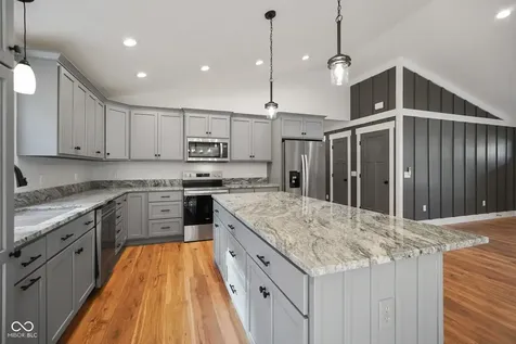 175 Pine Valley Court Nashville IN 47448