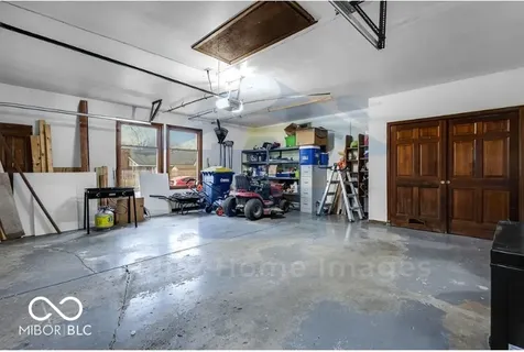 1616 Secretariat Lane Indianapolis IN 46217