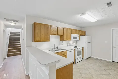 7347 Chapel Villas Lane Indianapolis IN 46214