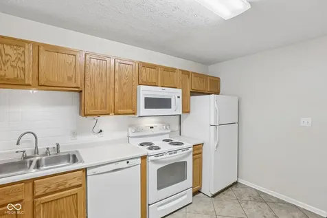 7347 Chapel Villas Lane Indianapolis IN 46214