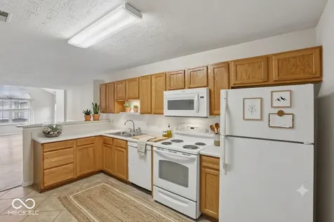 7347 Chapel Villas Lane Indianapolis IN 46214