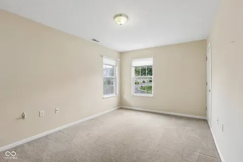 7347 Chapel Villas Lane Indianapolis IN 46214
